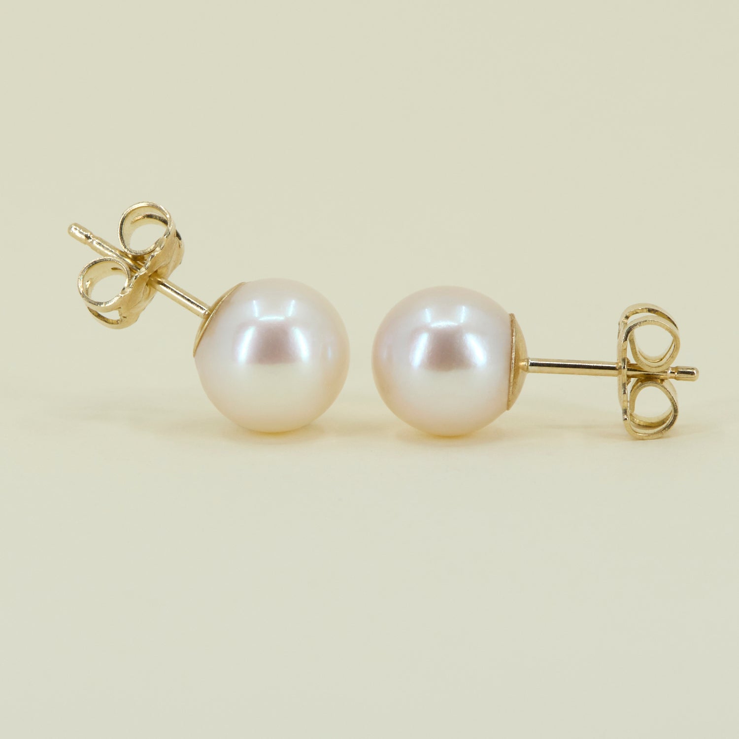 8-8.5mm Pearl Stud Earrings