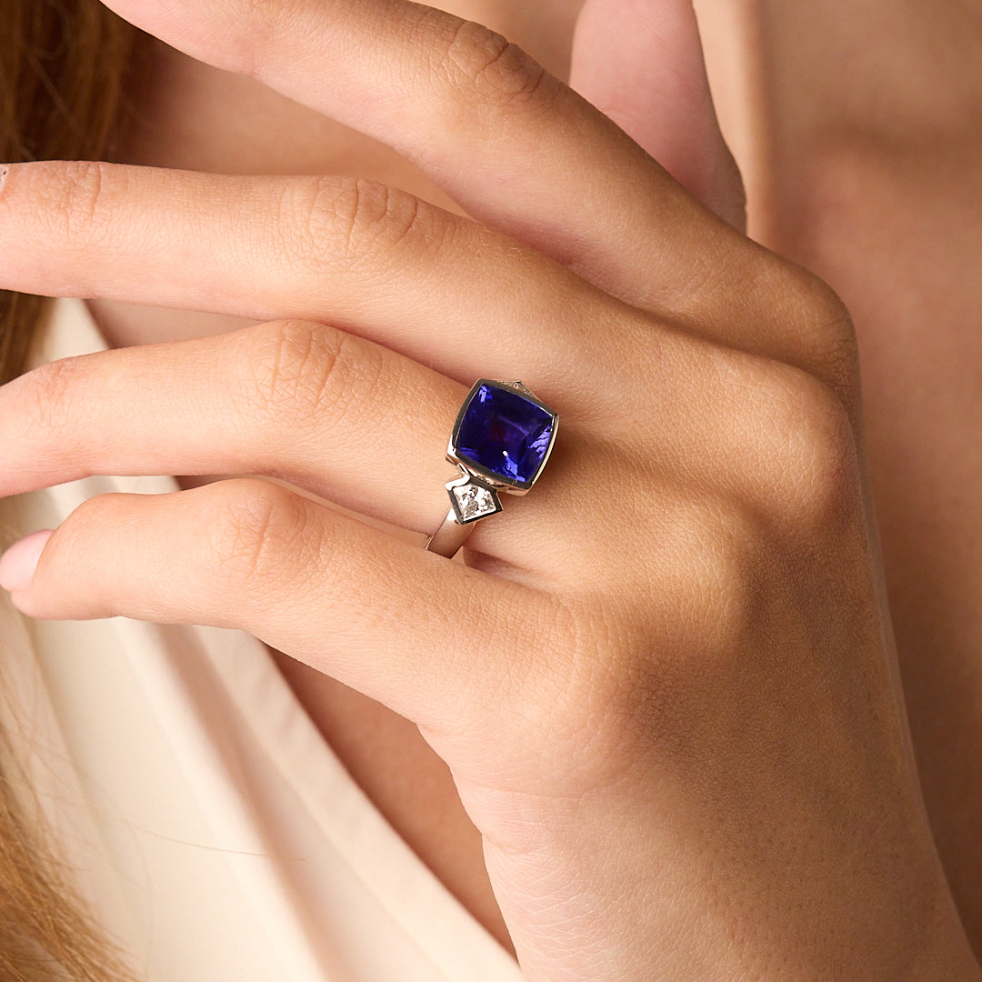 4.19ct Tanzanite & Diamond Ring