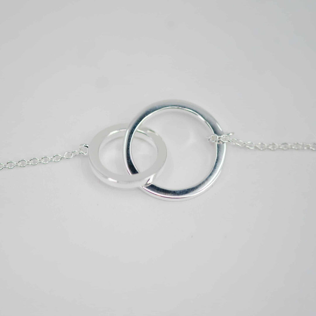 Silver Interlocking Circles Bracelet