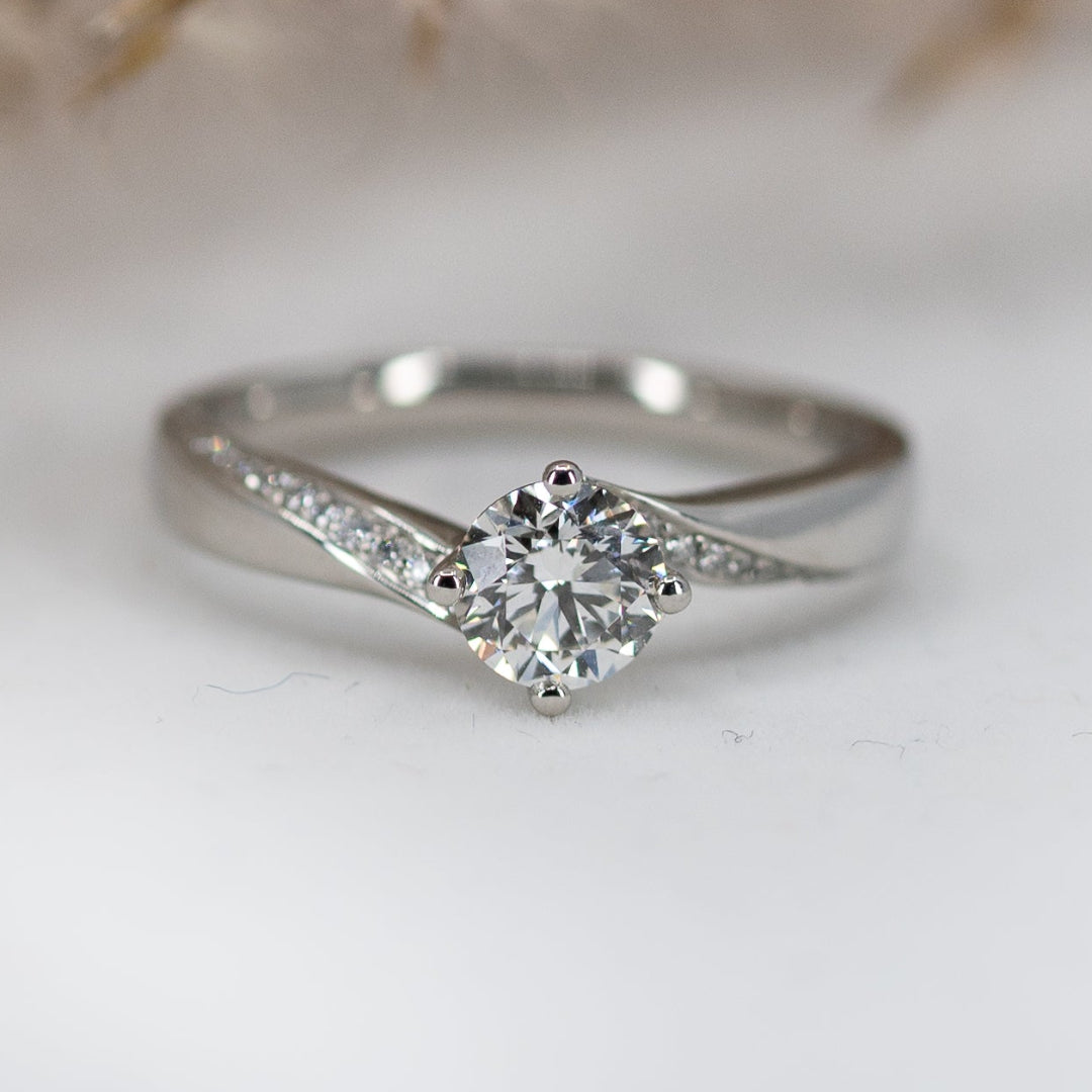 Diamond Solitaire Twist Ring