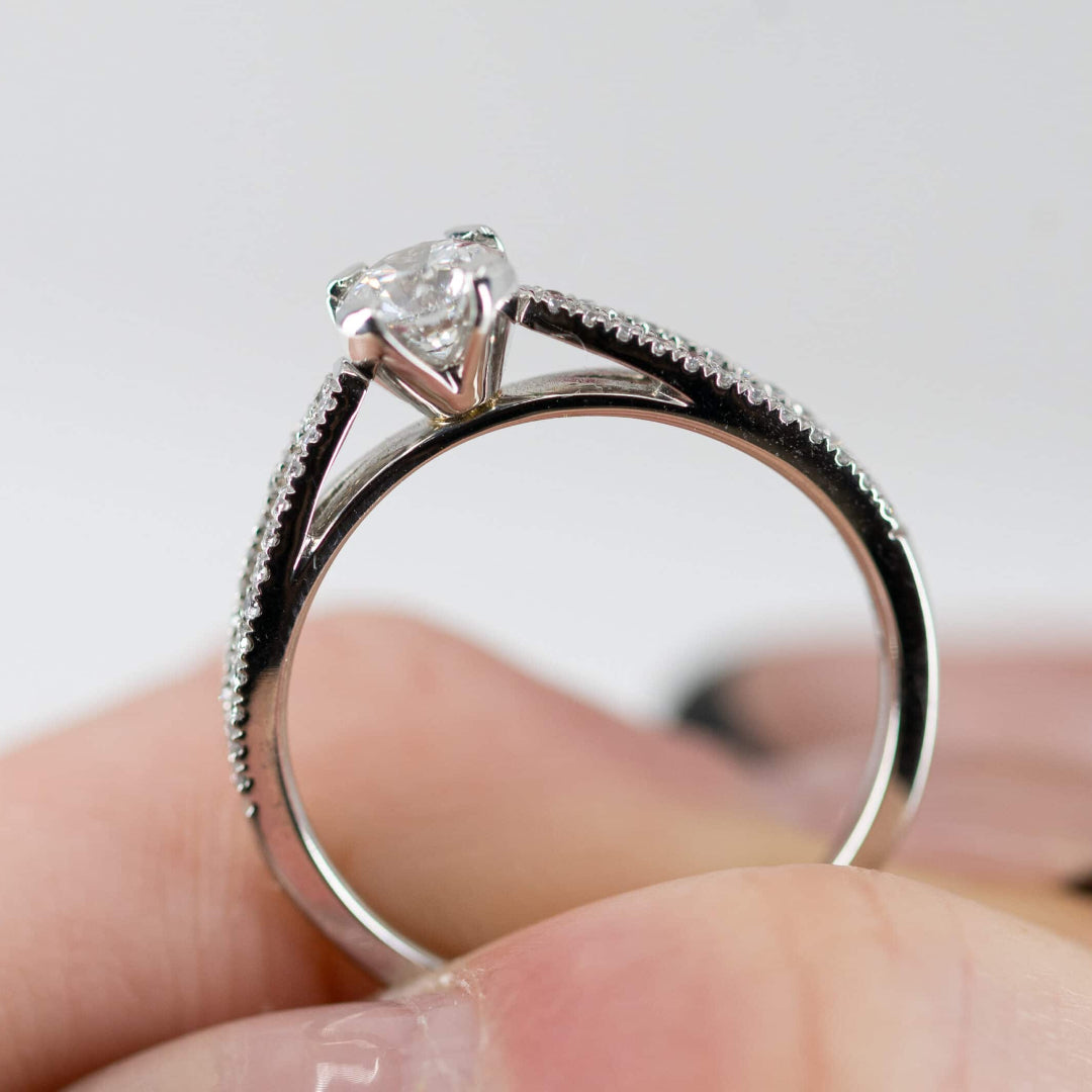 Diamond Solitaire with Elliptical Shoulders