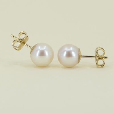 8-8.5mm Pearl Stud Earrings