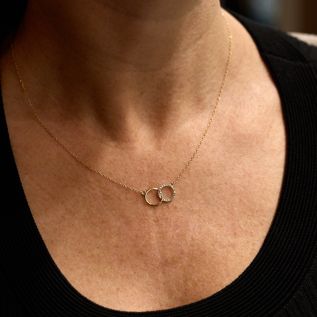 Yuma Diamond Intertwined Circle Necklace in 14K Rose Gold (18 in) | Shane  Co.